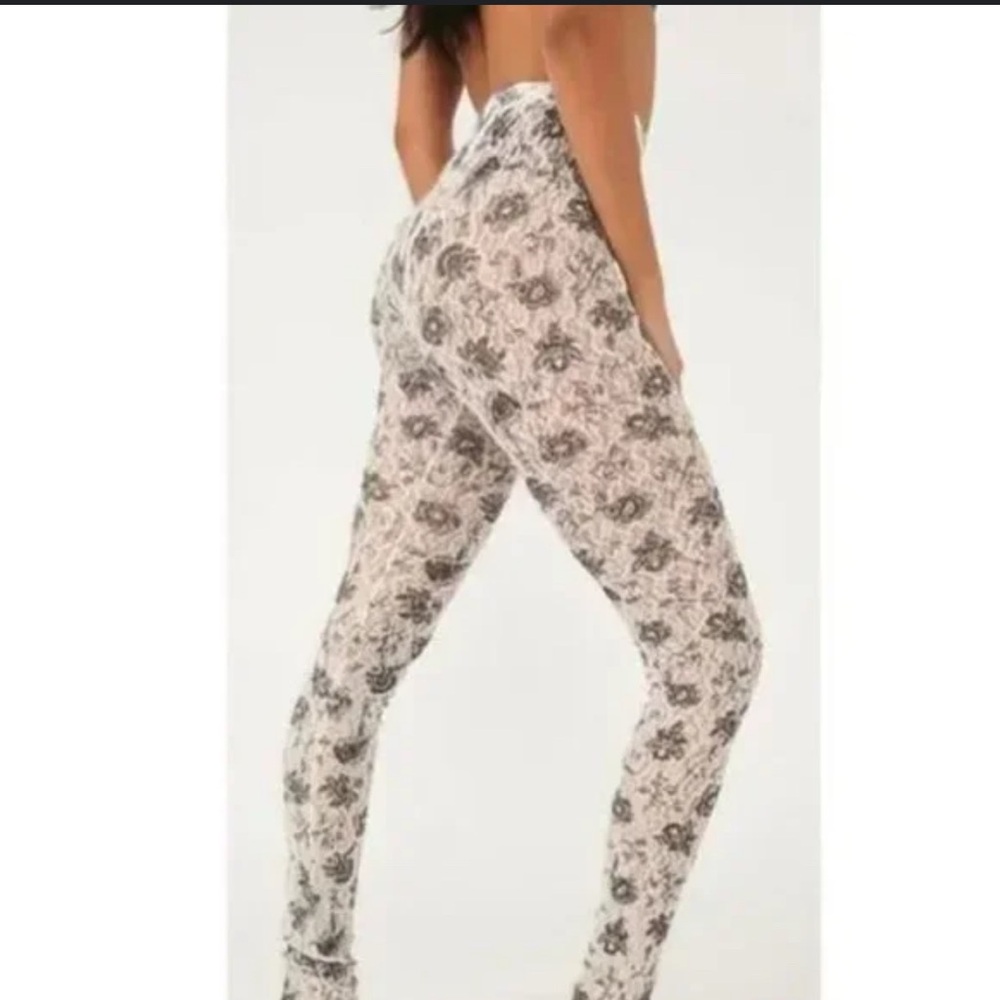 Intimately Free People Sheer paisley and floral Leggings- S